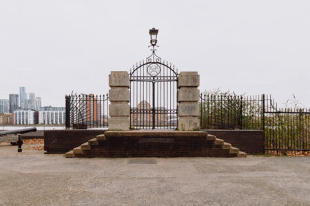 A Private View: a framer’s flat on the Thames foreshore is the picture of peacefulness