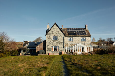 Inspiration of the Week: a Cornish farmhouse, rooted in resplendence