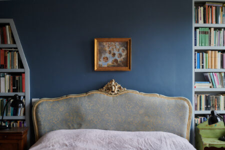 Crush of the week: Pitch Blue by Farrow and Ball  Drawing room blue, Dark  blue walls, Stiffkey blue